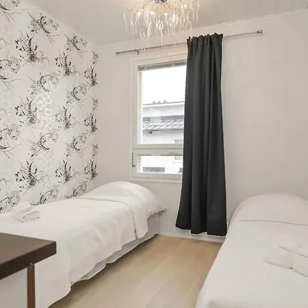 Kotimaailma - Upea Kolmen Makuuhuoneen Paritalo Suutarilassa Appartement Helsinki